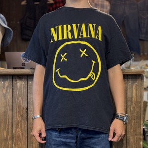 2000's～ NIRVANA SMILE PRINT T-SHIRT / 00年代～ ニルヴァーナ スマイル プリント ブラック Tシャツ 【着画有り】