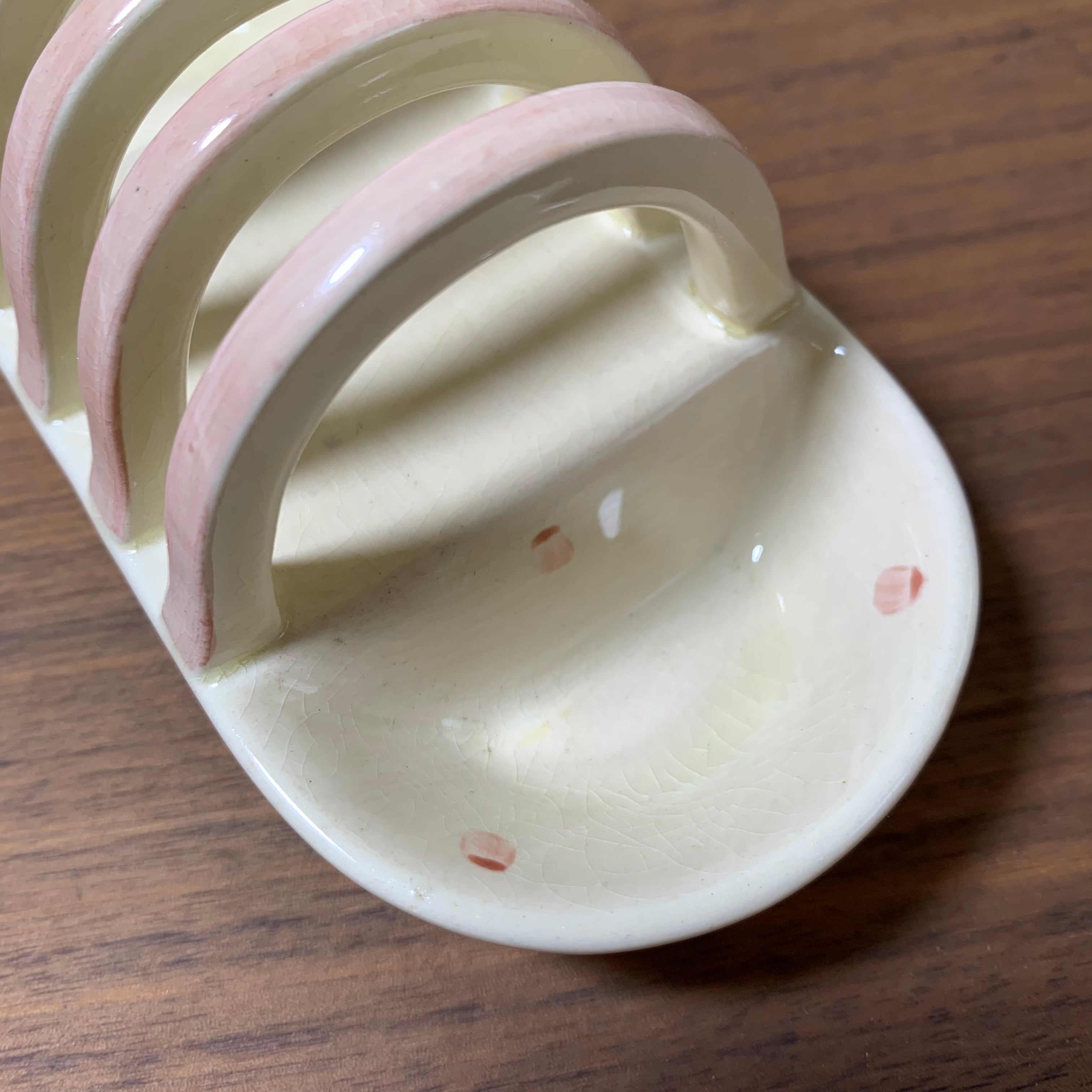 スージー・クーパー スワンシースプレイ トーストスタンド 【公式通販】