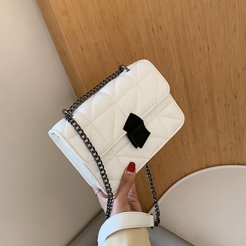 シニアセンスレディースバッグ2020ニューウェーブサマーファッションテクスチャーチェーンメッセンジャーバッグネットレッドワイルドスモールスクエアバッグ Tiancai_Wing_Bag8817475