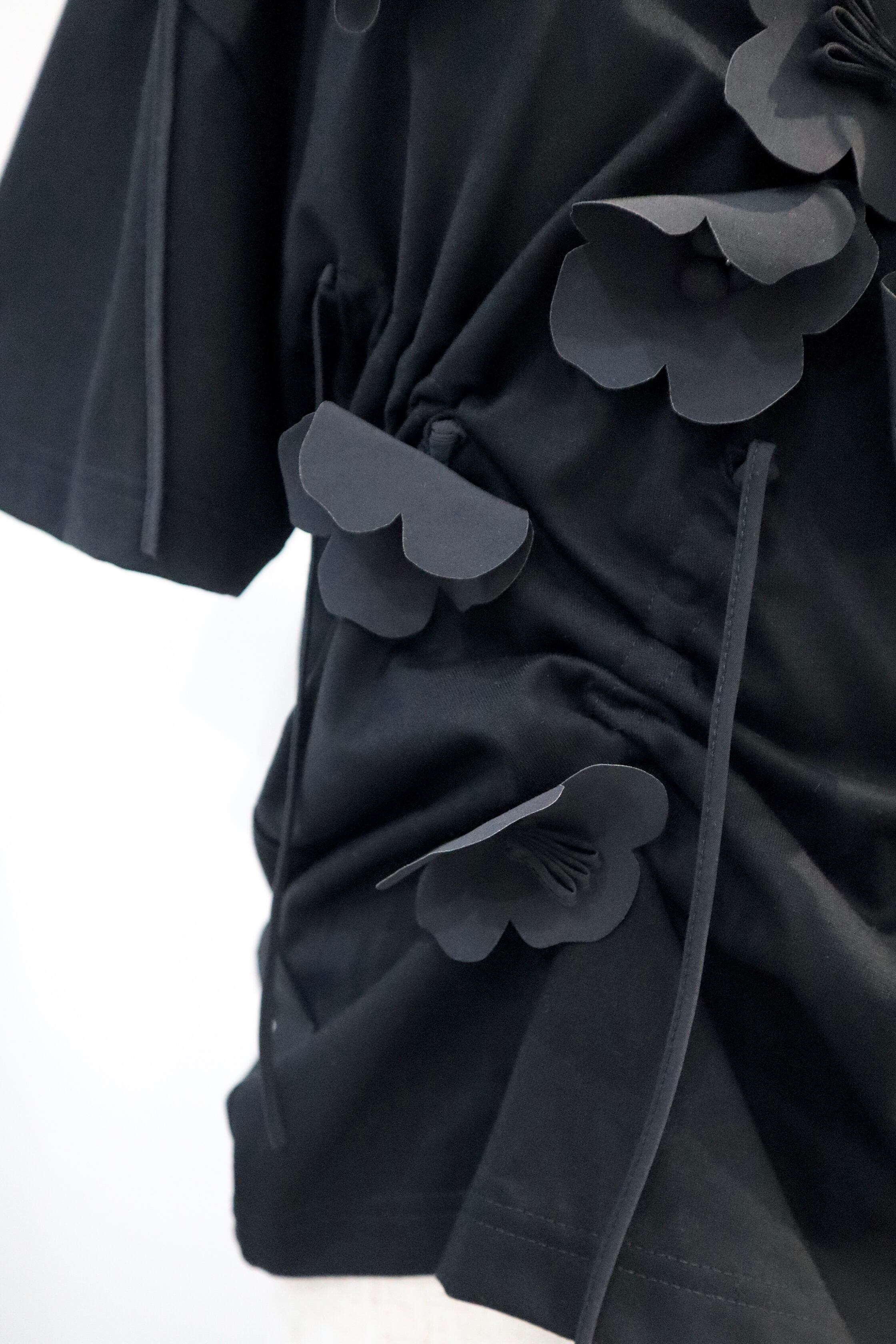 RIV NOBUHIKO】ANTHE FLOWER T-SHIRT | TOLMA.