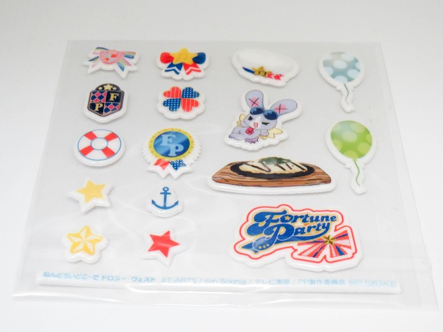 ねんどろいどこ〜で ドロシー・ウェスト ツインギンガムコーデ 小物パーツ シール　ねんどろいど