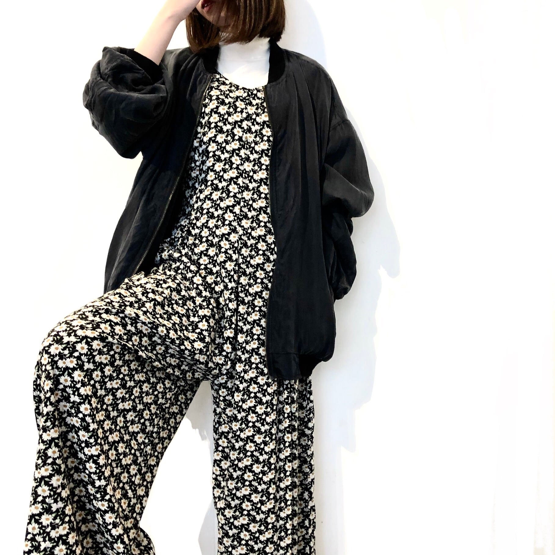 Vintage Black White Floral Jump Suit / ブラック花柄ジャンプスーツ