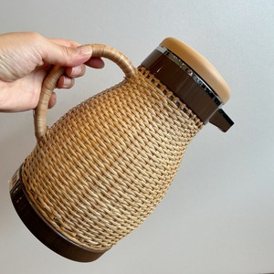 象印藤編み魔法瓶