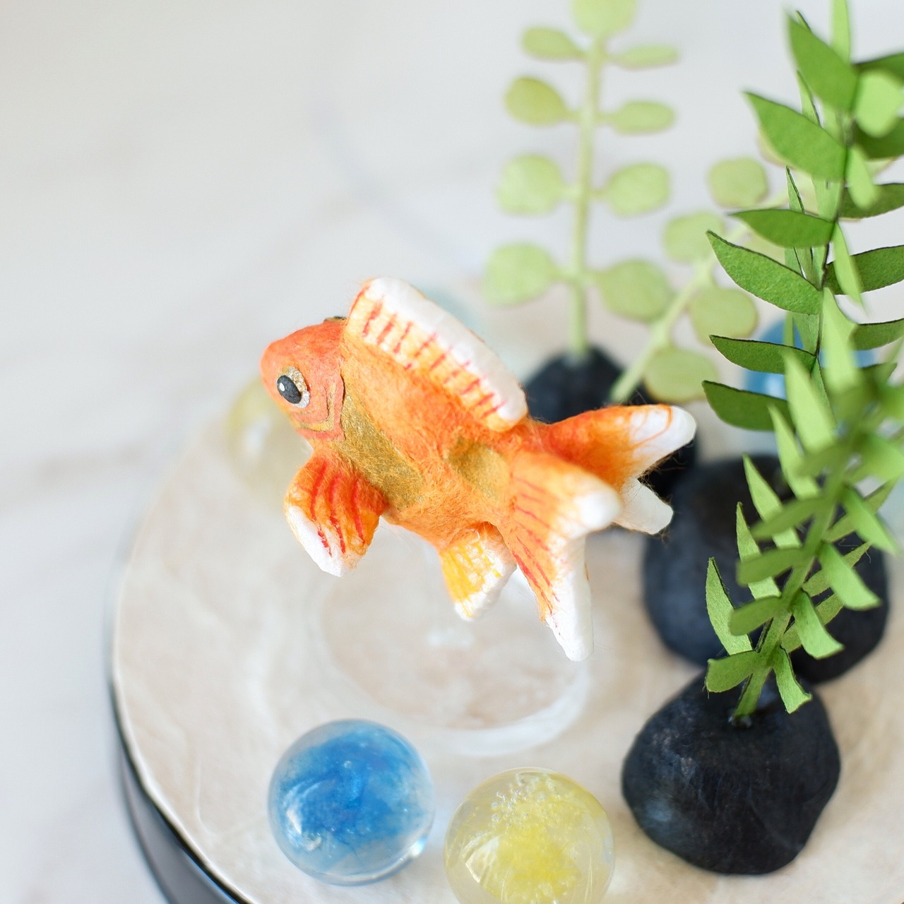 ◌金魚の涼飾り◌ リュウキン(琉金)　和紙アクアリウム／和紙インテリア