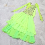 社交ダンス 衣装 スタンダードドレス ワンピース ドレス スタンダード フロート レース 黄緑 デモ 競技 ダンス パーティ 発表会 蛍光 パーティドレス グリーン系 蛍光色 フレア スカート ダンス衣装 モダンダンス おしゃれ 女性用 大人用 発表会用 フォーマル ステージ衣装 競技会 パーティーコスチューム