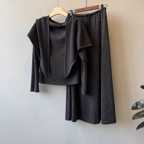 【2点セット】デザイントップス+スカート ・19696