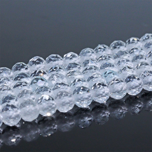 〔C1-196〕ホワイトトパーズ Topaz 約3mm 連売り