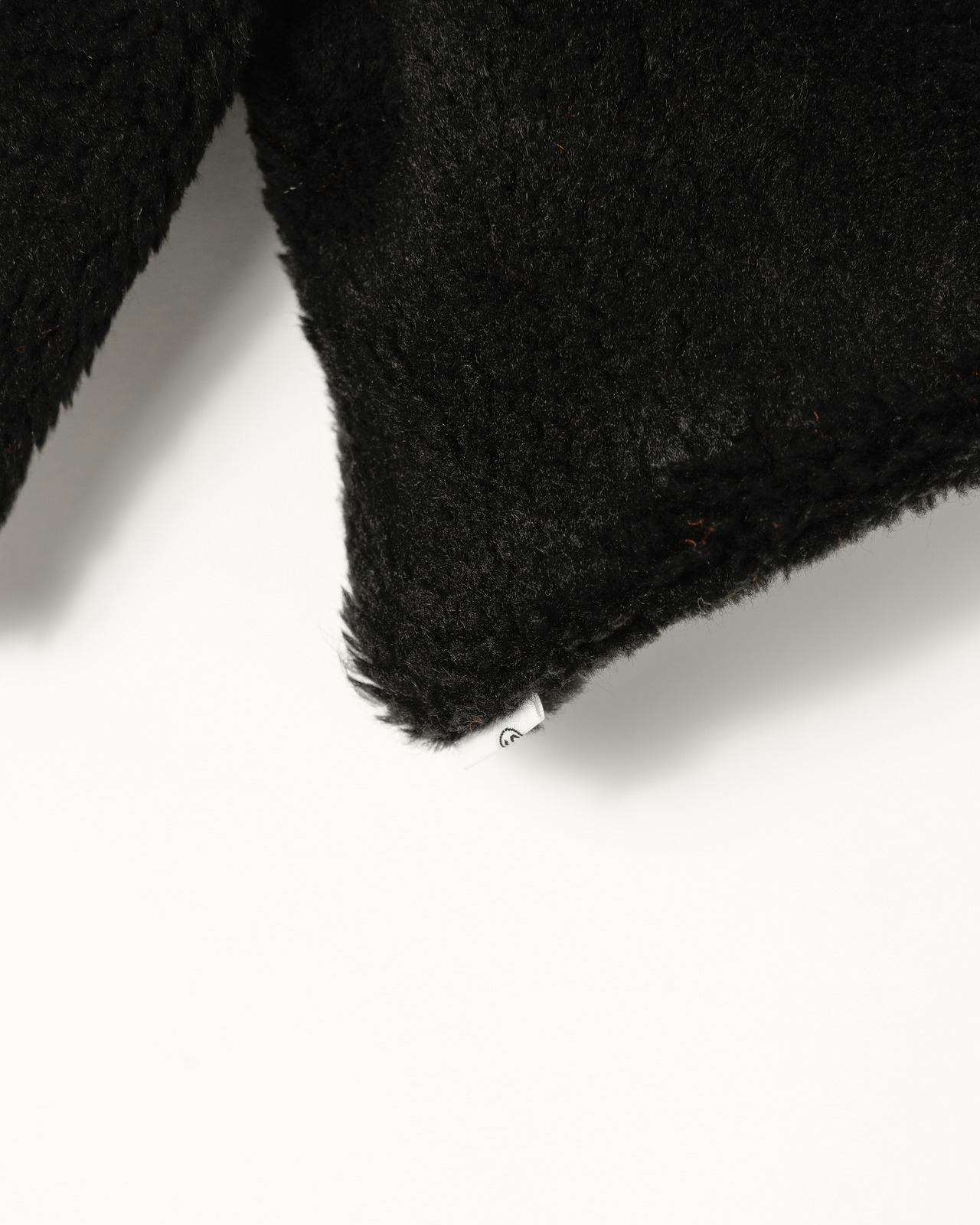 BOA MUFFLER (BLACK) - 5