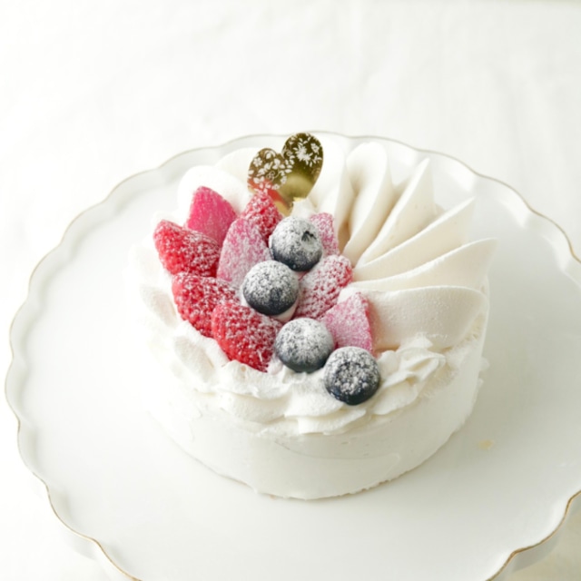 ホールケーキ石けん・苺