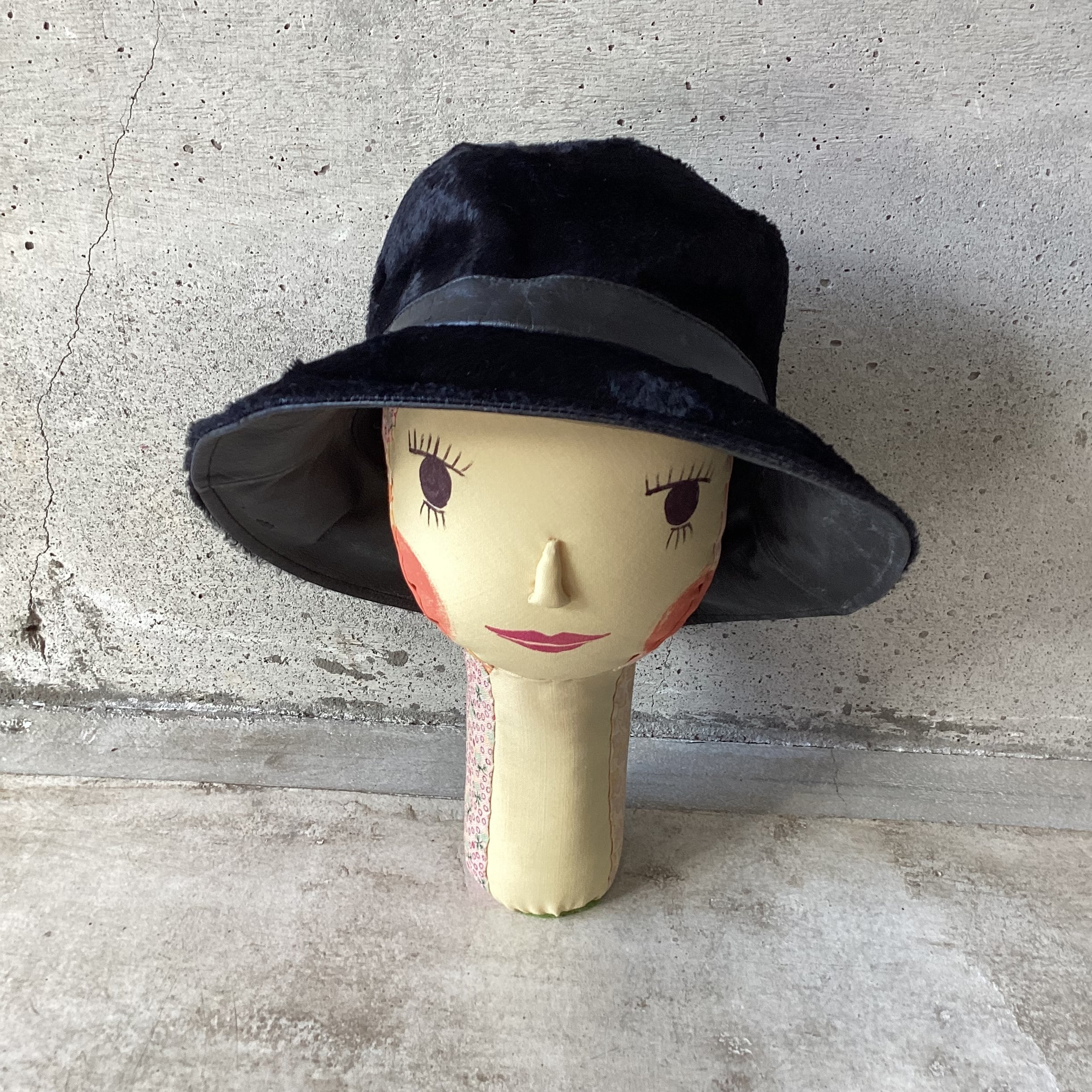 Eco-fur x real leather hat