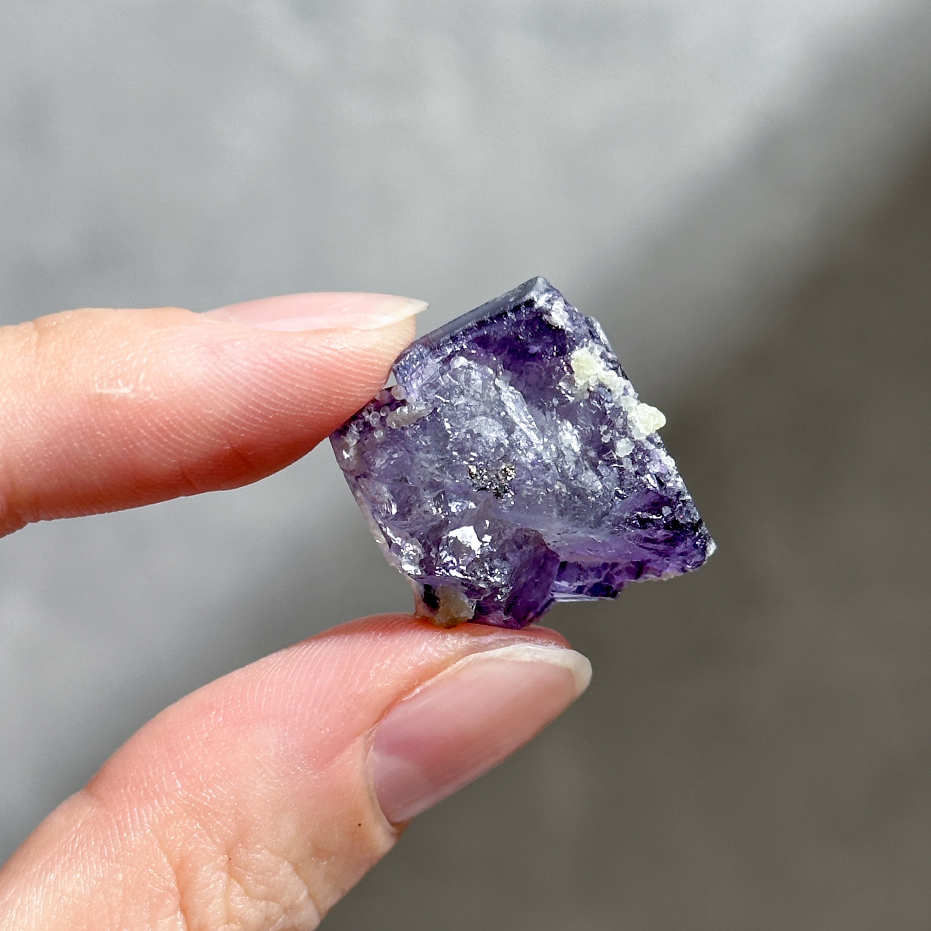 蛍光◎ヤオガンシャン産フローライト 原石11◇ Fluorite From