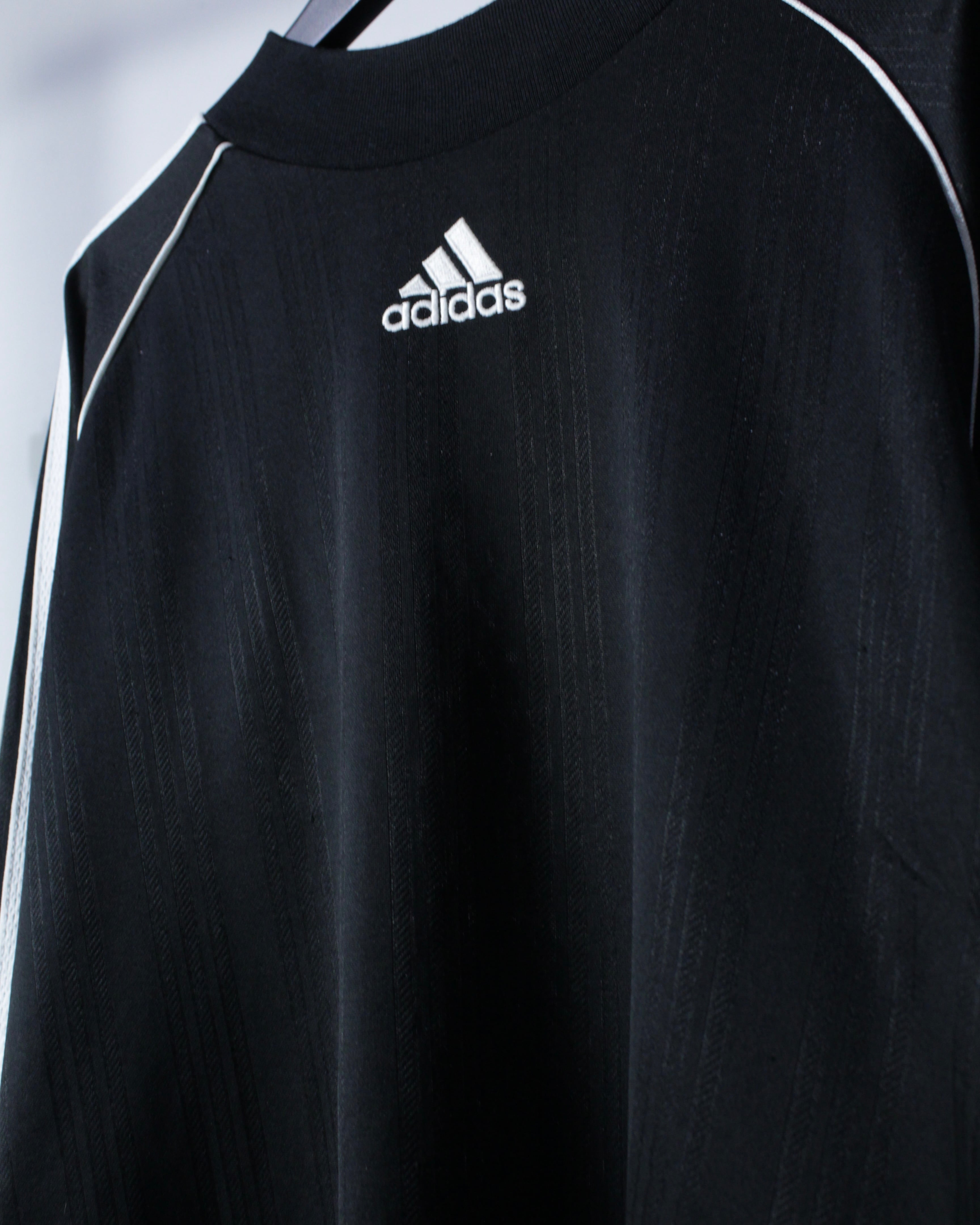Caka BLACK】“adidas”Monotone Loose Goalkeeper Shirt | Caka(カカ