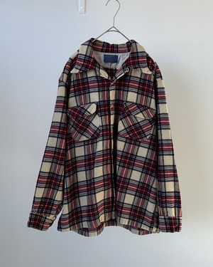 -Pendleton- Vintage 70s XL Board Shirt made in USA