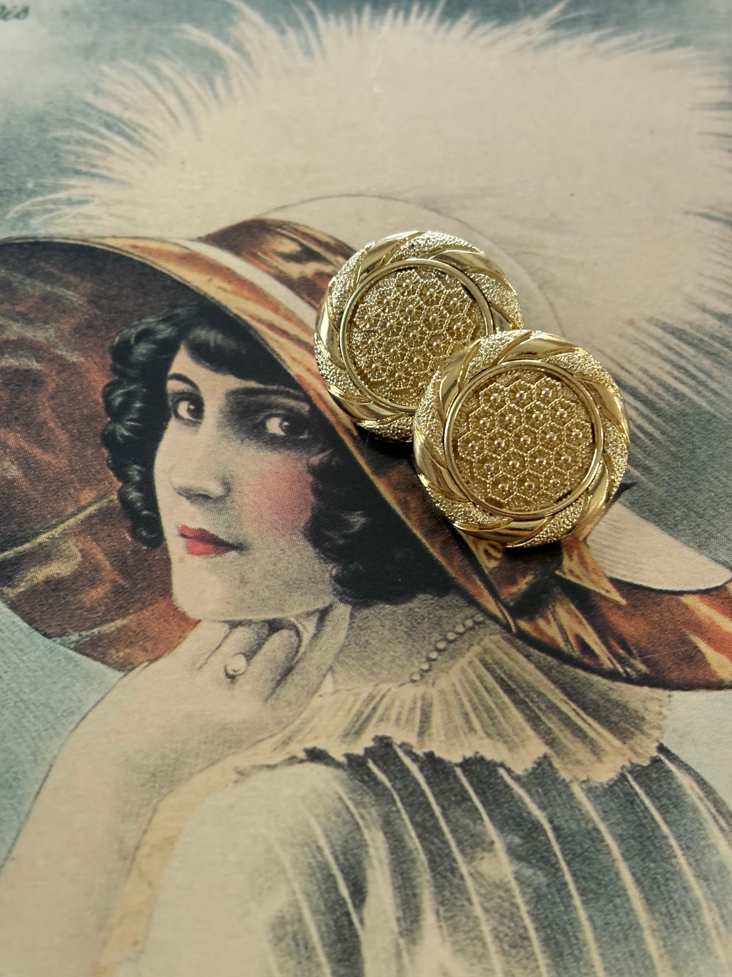 Japanese Vintage ボタン ゴールド 17mm 昭和レトロ アクセサリーパーツ 装飾材 カルトナージュ