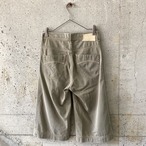Cropped trousers