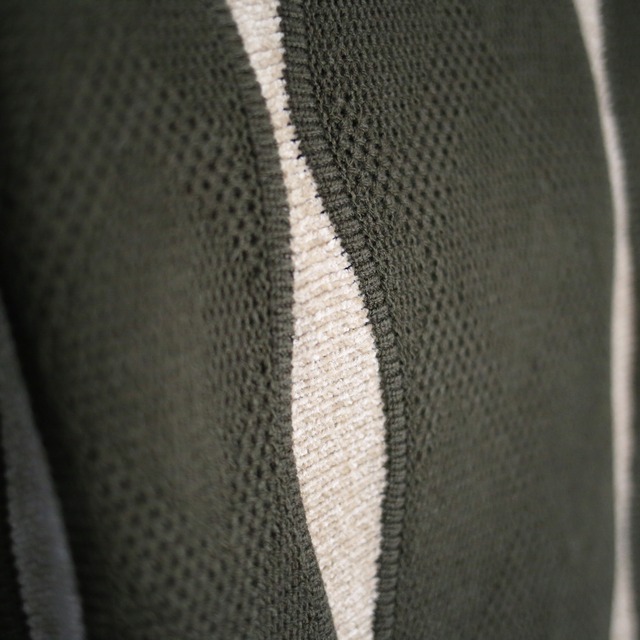 3D knit switching pattern loose sweater