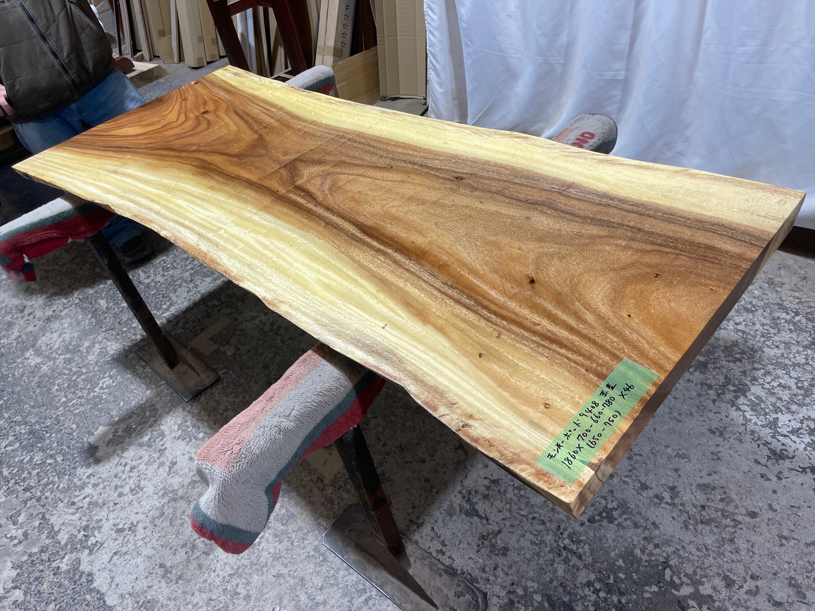 デスク | 銘木無垢材一枚板の来宝綜合銘木工業株式会社オンラインストア