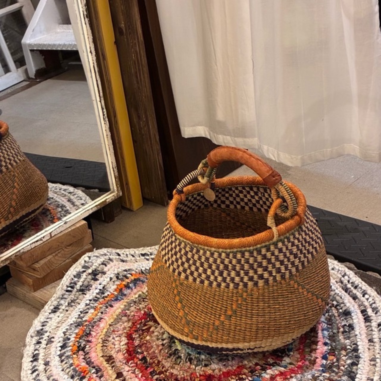 Burkina Faso Bolga Basket Pot　ブルキナファソ　ボルガバスケット　ポット　A　アフリカ　カゴ　籠　ワンハンドル　インテリア収納　1点もの　グルスィバスケット　ブルキナバスケット