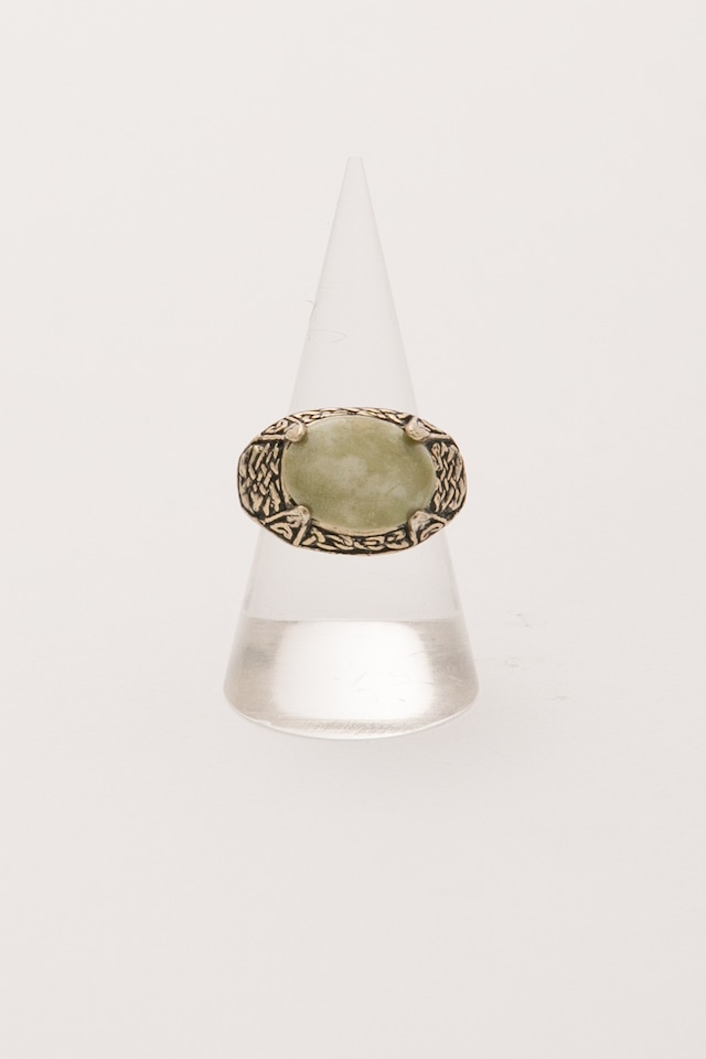 【Run Rabbit Run Vintage 】Green stone ring