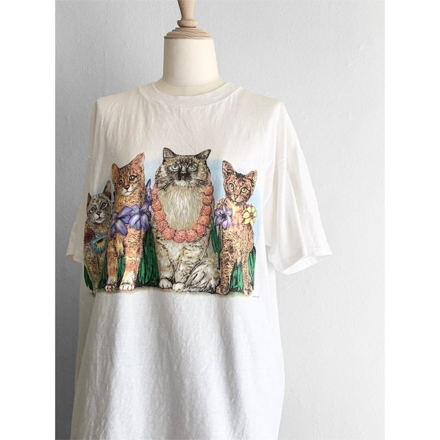Four Cats with Flower Leis T-Shirt / Double Side Print