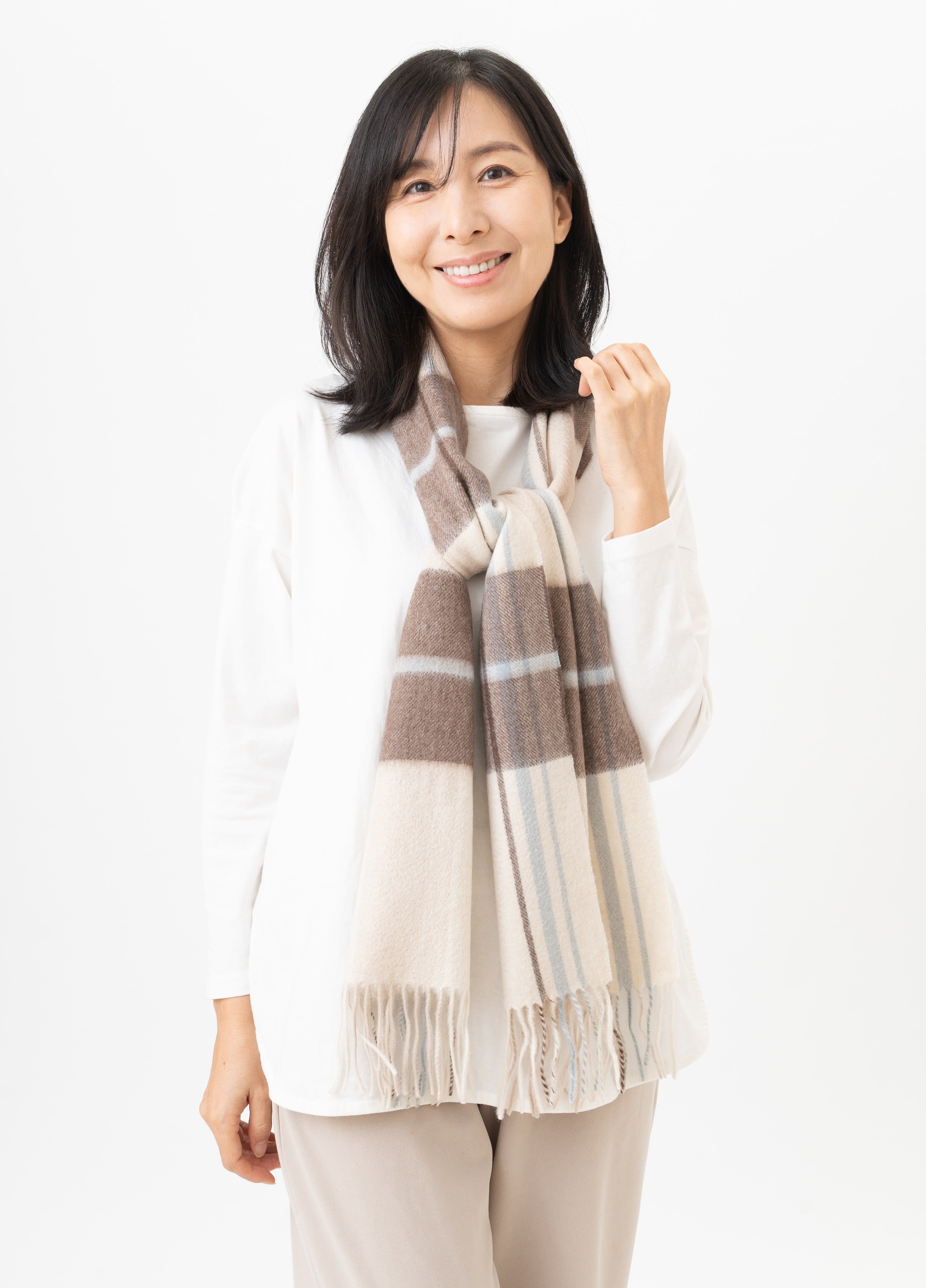 カシミヤ100%チェック柄マフラー Shirakawa - シラカワ/モカベージュ 幅30cm×縦164cm(本体部分)+8cm×2(房部分)
