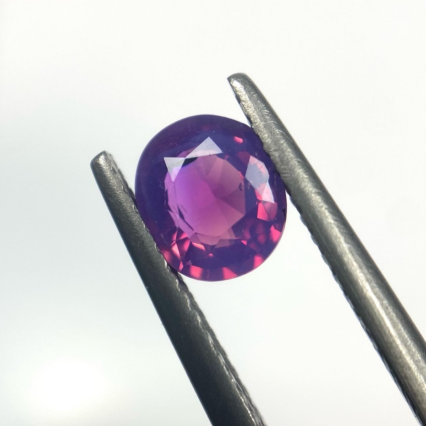 鮮やかなオーロラ　サファイア