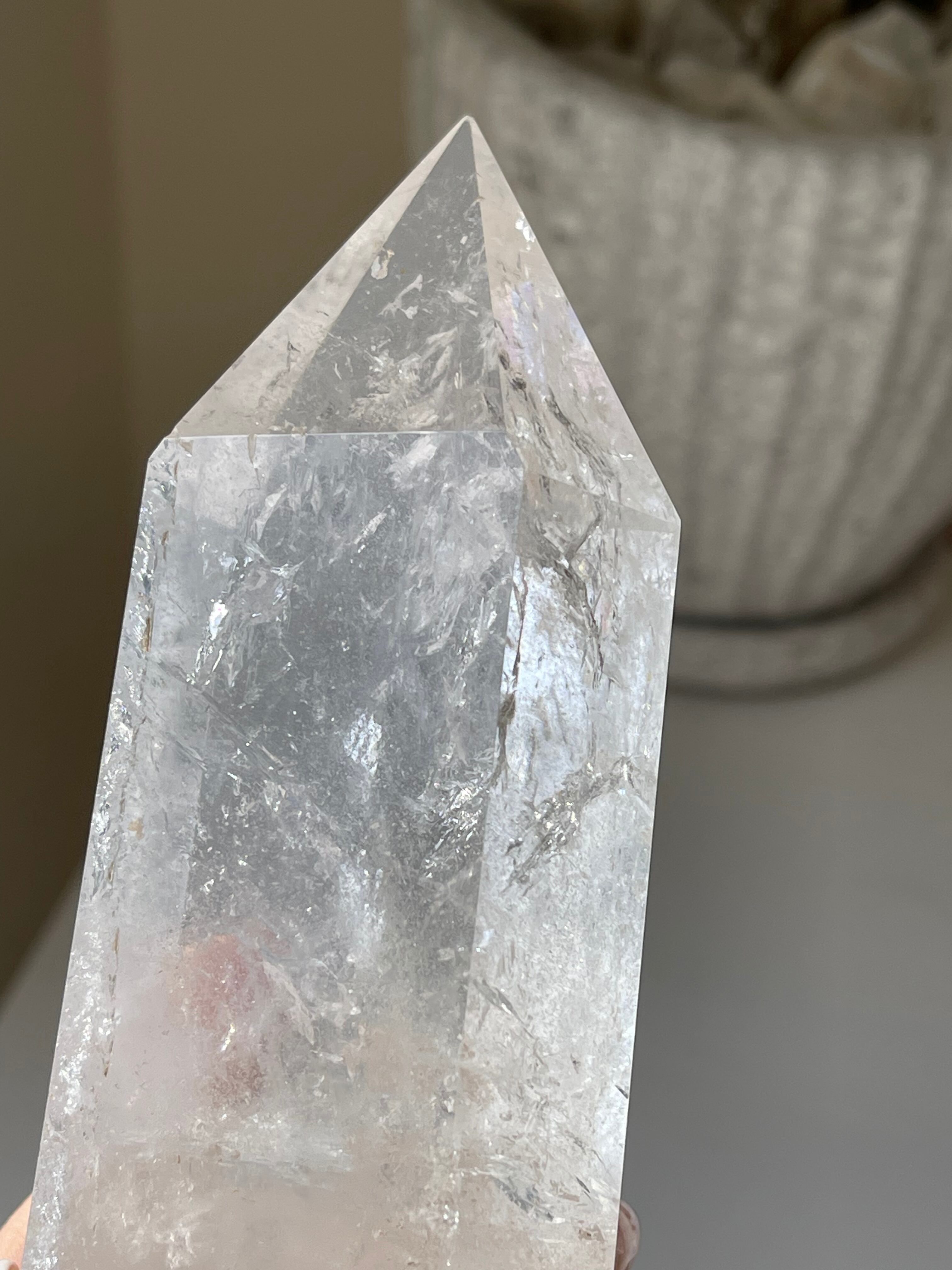 ブラジル産　レインボー水晶タワー　No.01