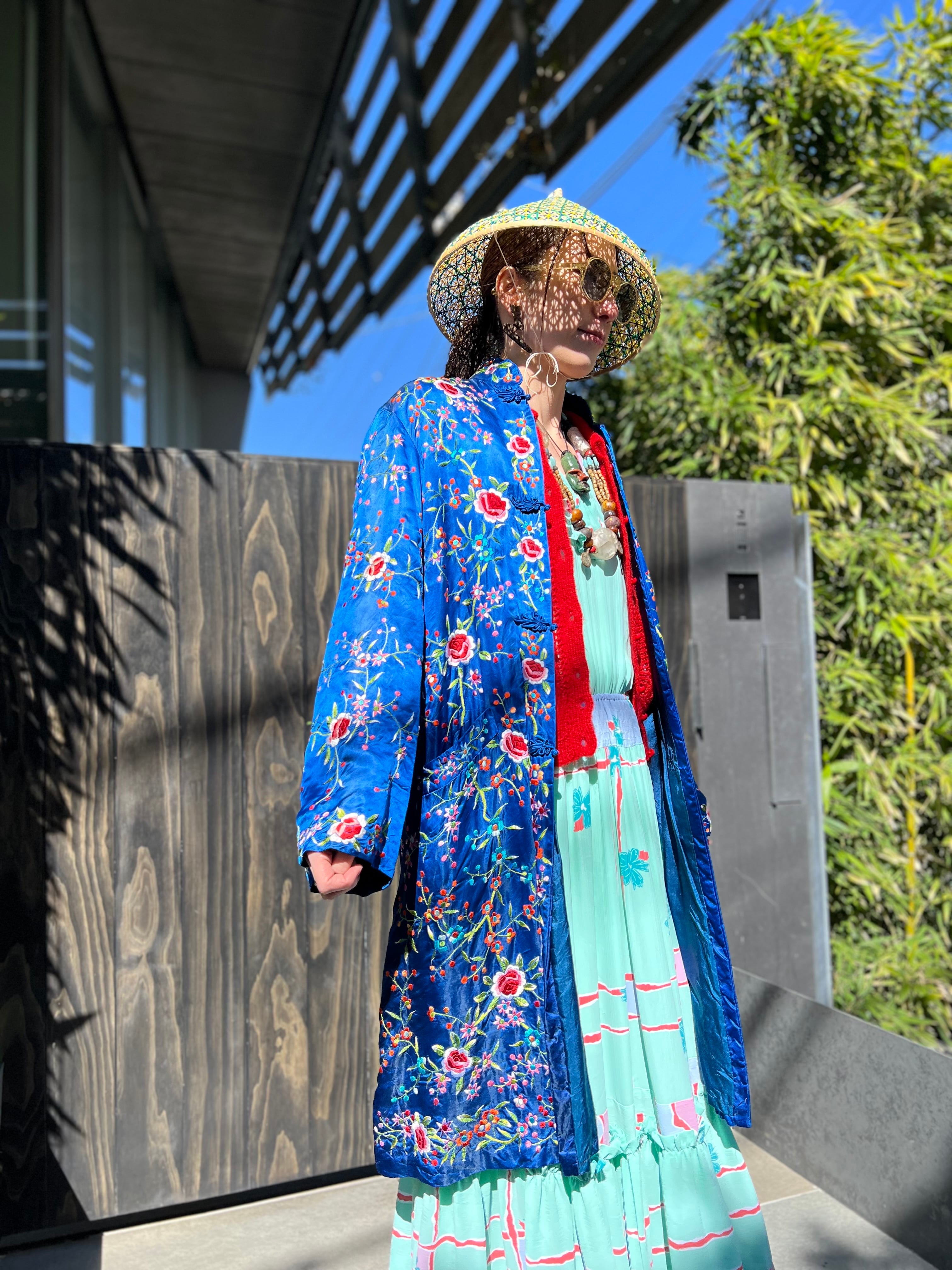 花柄刺繍 ロングコート 青着物リメイク 花柄刺繍 ロングコート 青着物リメイク