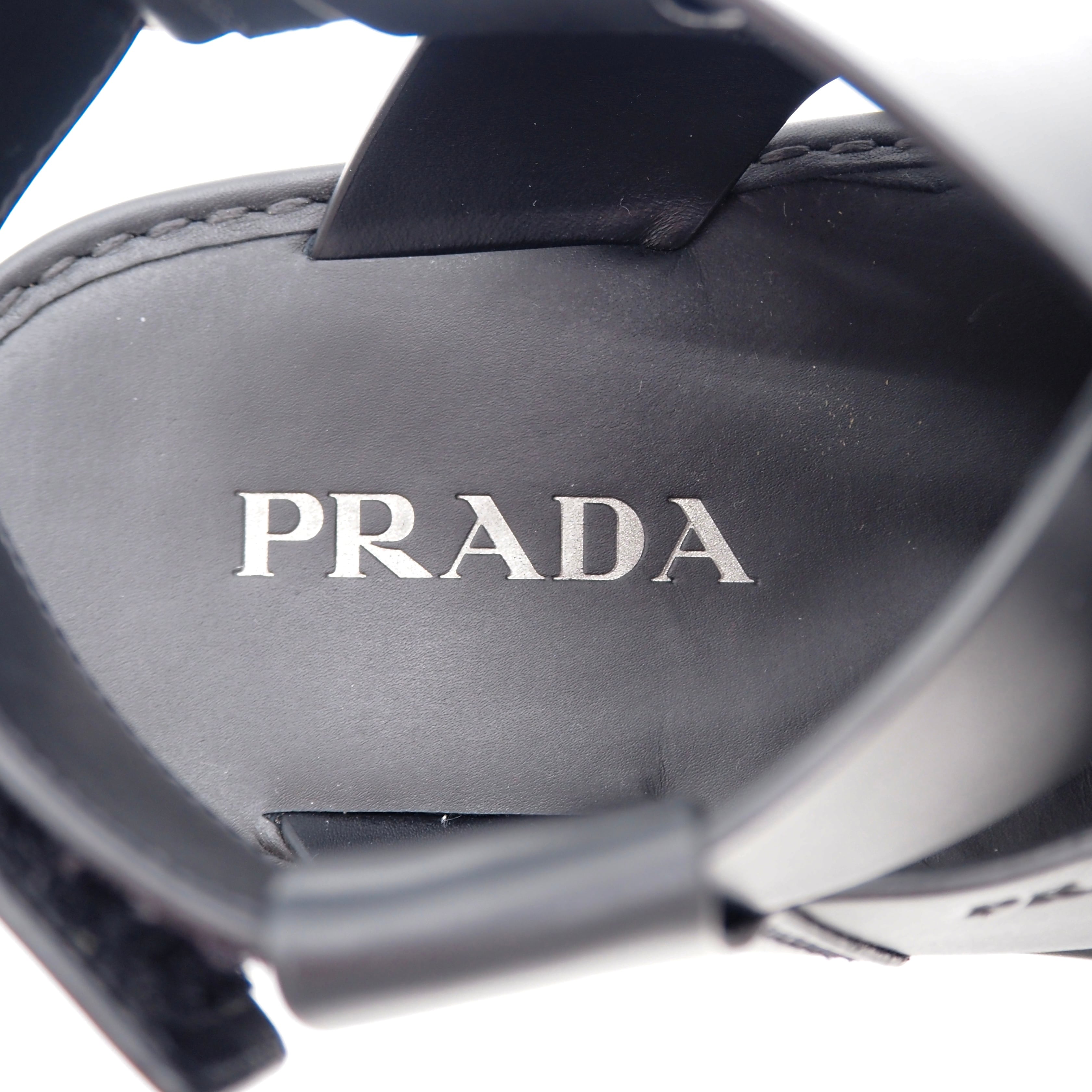 PRADA クロスストラップ サンダル レザー ブラック プラダ | 2122TOKYO