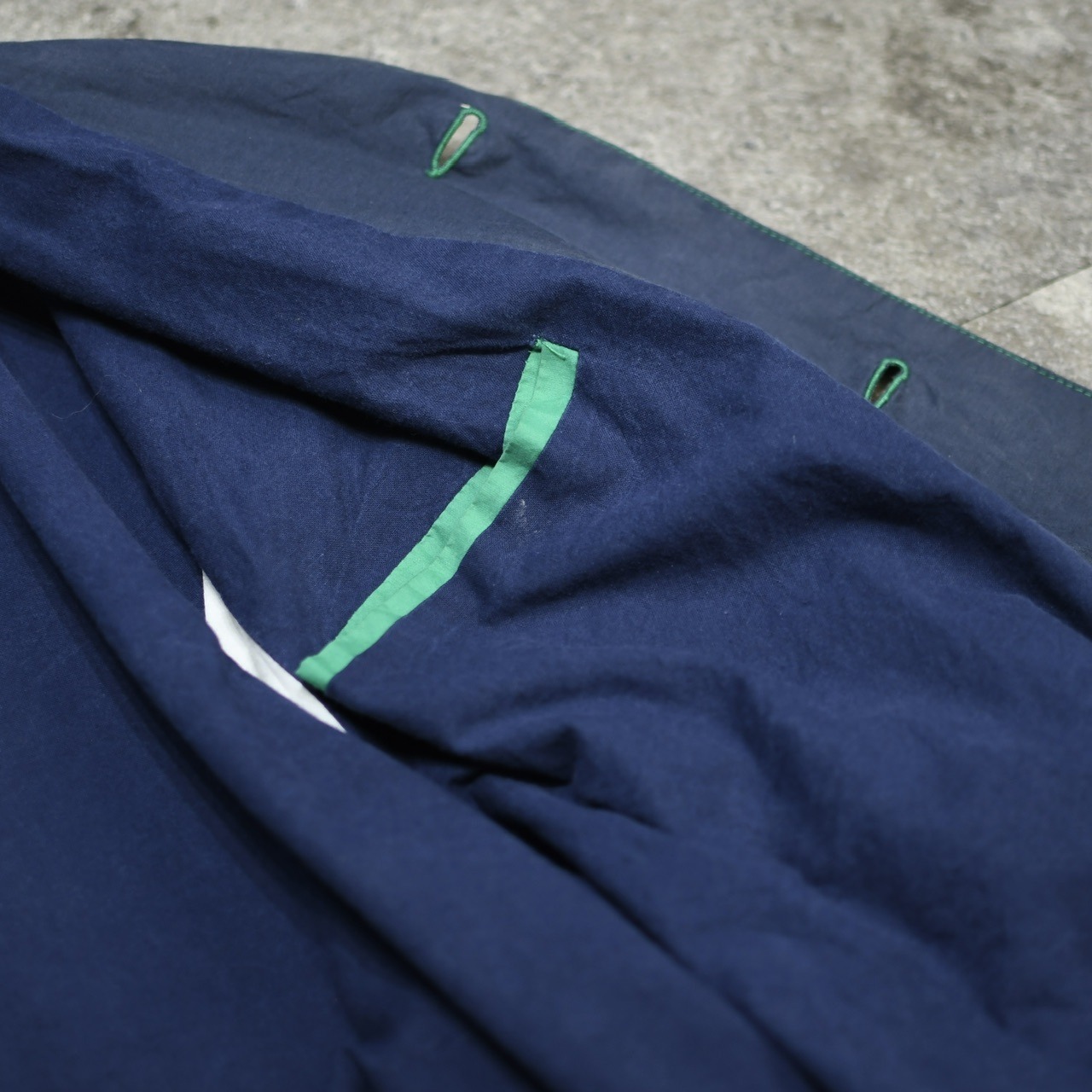 switching design cotton blouson