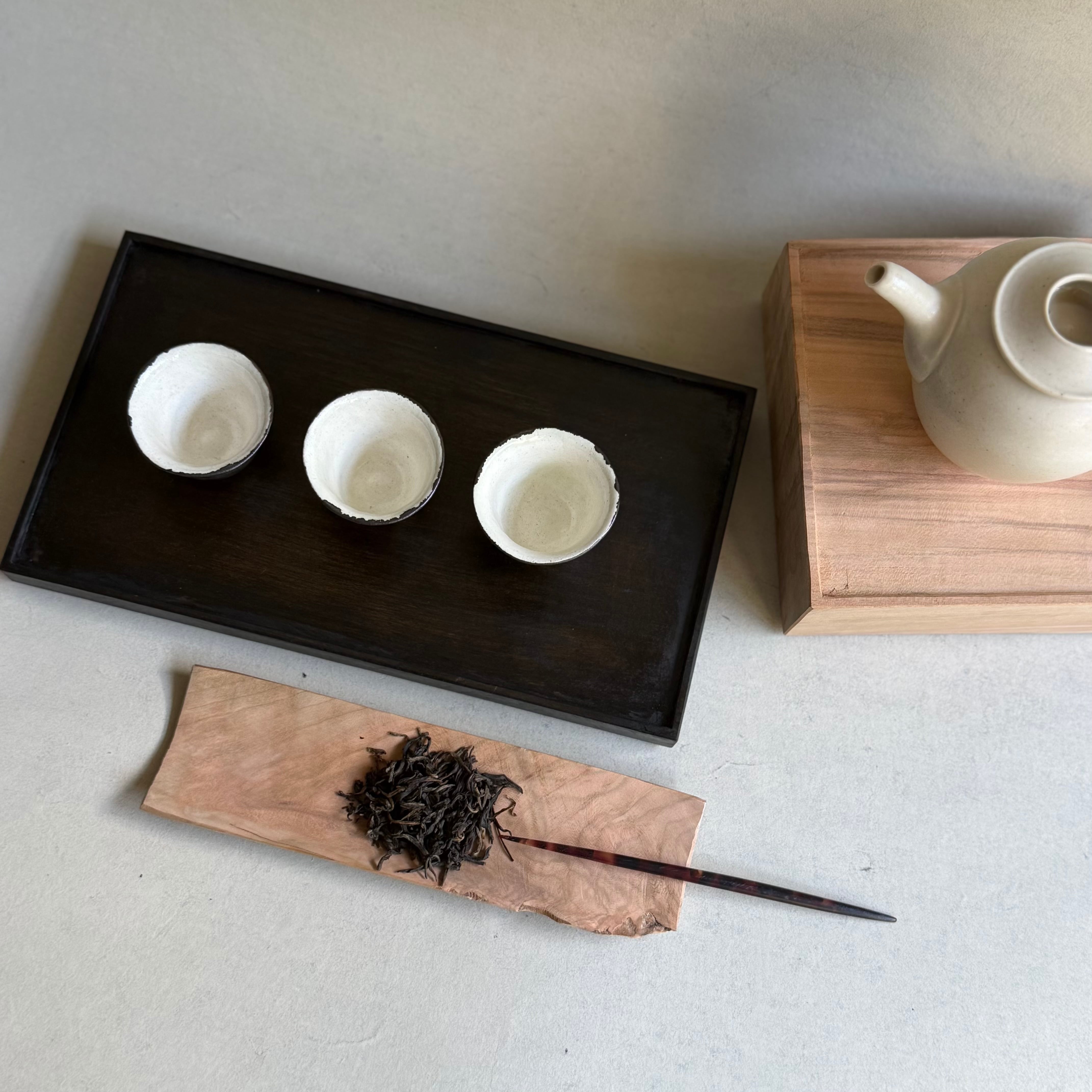 徒爾 くりぬき角長盆 サクラ 黒漆（国産/松煙） | gallery 一白