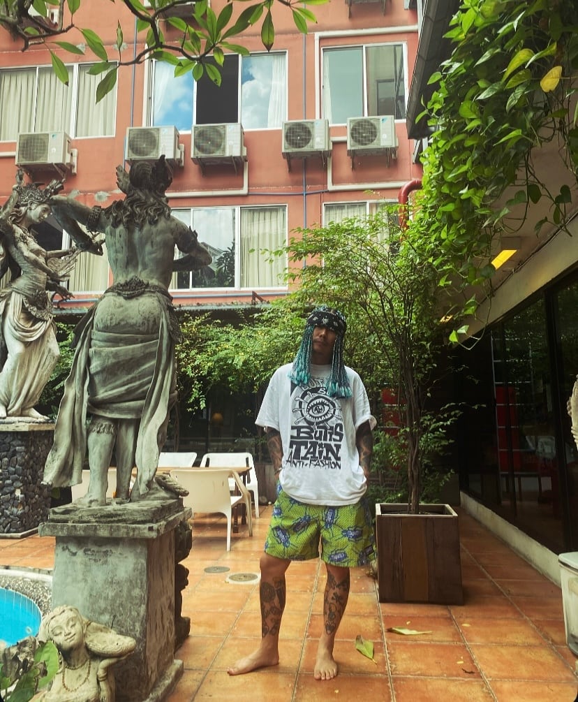 madrid フード付きスケートボードウェア　buttstain madrid フード付きスケートボードウェア buttstain