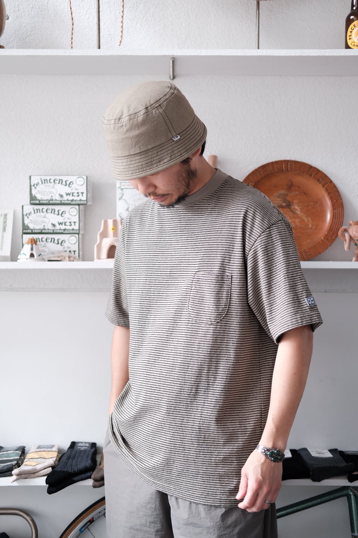 ENDS and MEANS＜エンズアンドミーンズ＞Striped pocket tee | Inhigh