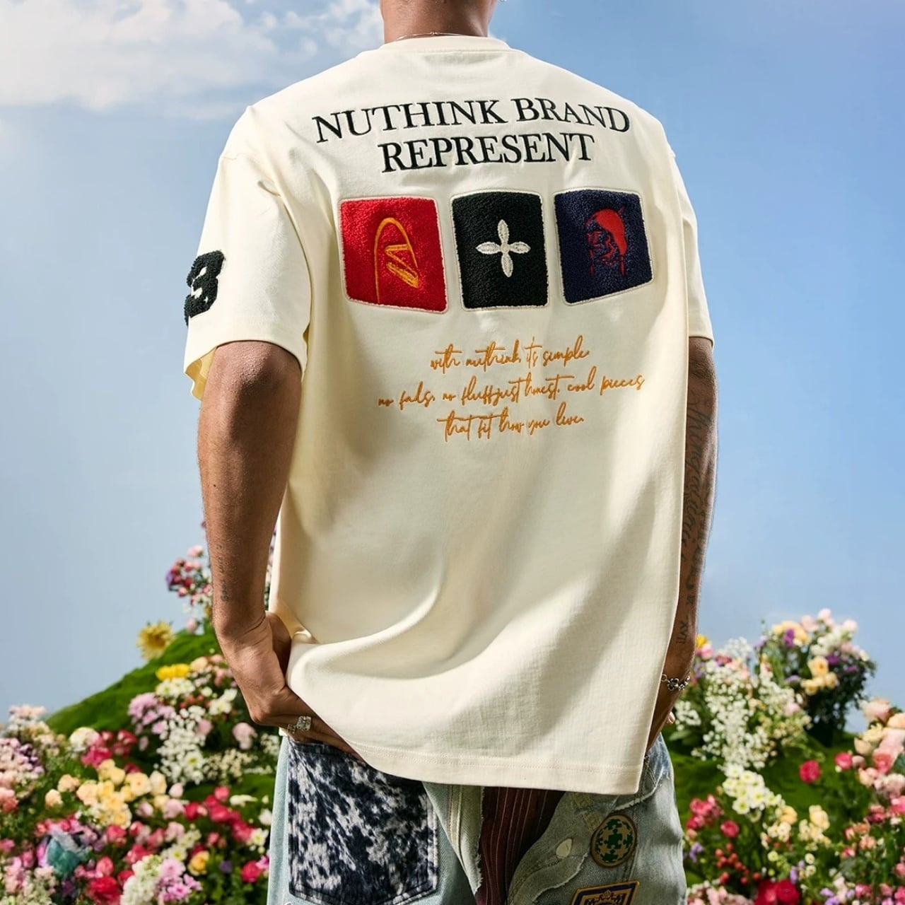 レタリングワッペンモチーフルーズフォルムTシャツ 2col   A00344