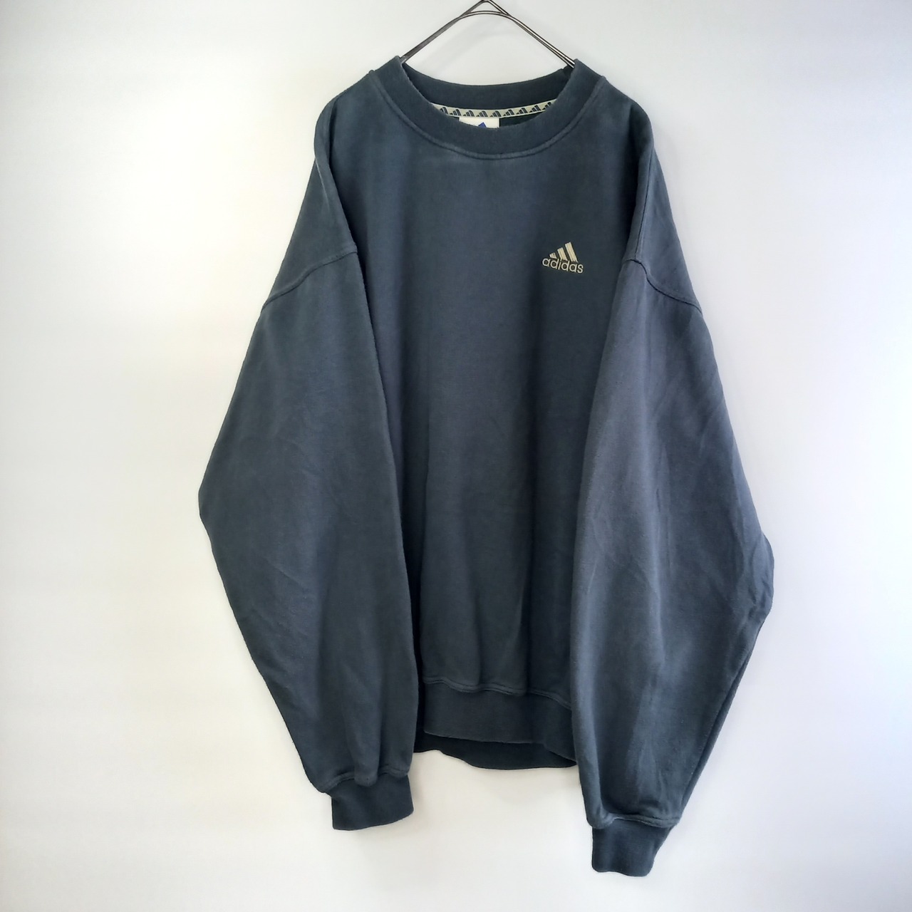 90s　アディダス　クルーネック　プルオーバー　スウェット　トレーナー　刺繍ロゴ