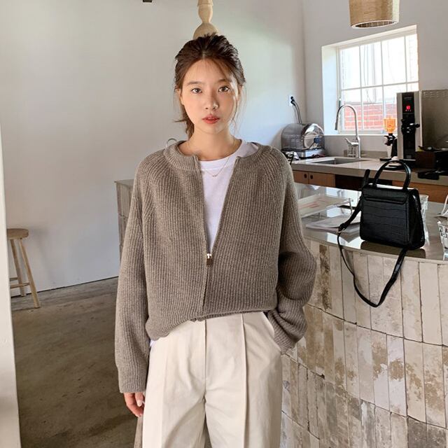 【予約販売】ジャケット ニット カーディガン フロントオープン プルオーバー ショート丈 レディース 秋冬 アウター トップス 長袖 ゆったり ルーズ シンプル 無地 ボリューム ノーカラー