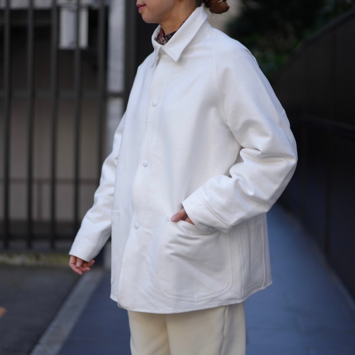 【SASSAFRAS】Pruner Coat プルーナーコート　L　 アイボリー SASSAFRAS 2022 F/W 新作ジャケット Pruner Coat Military Satin