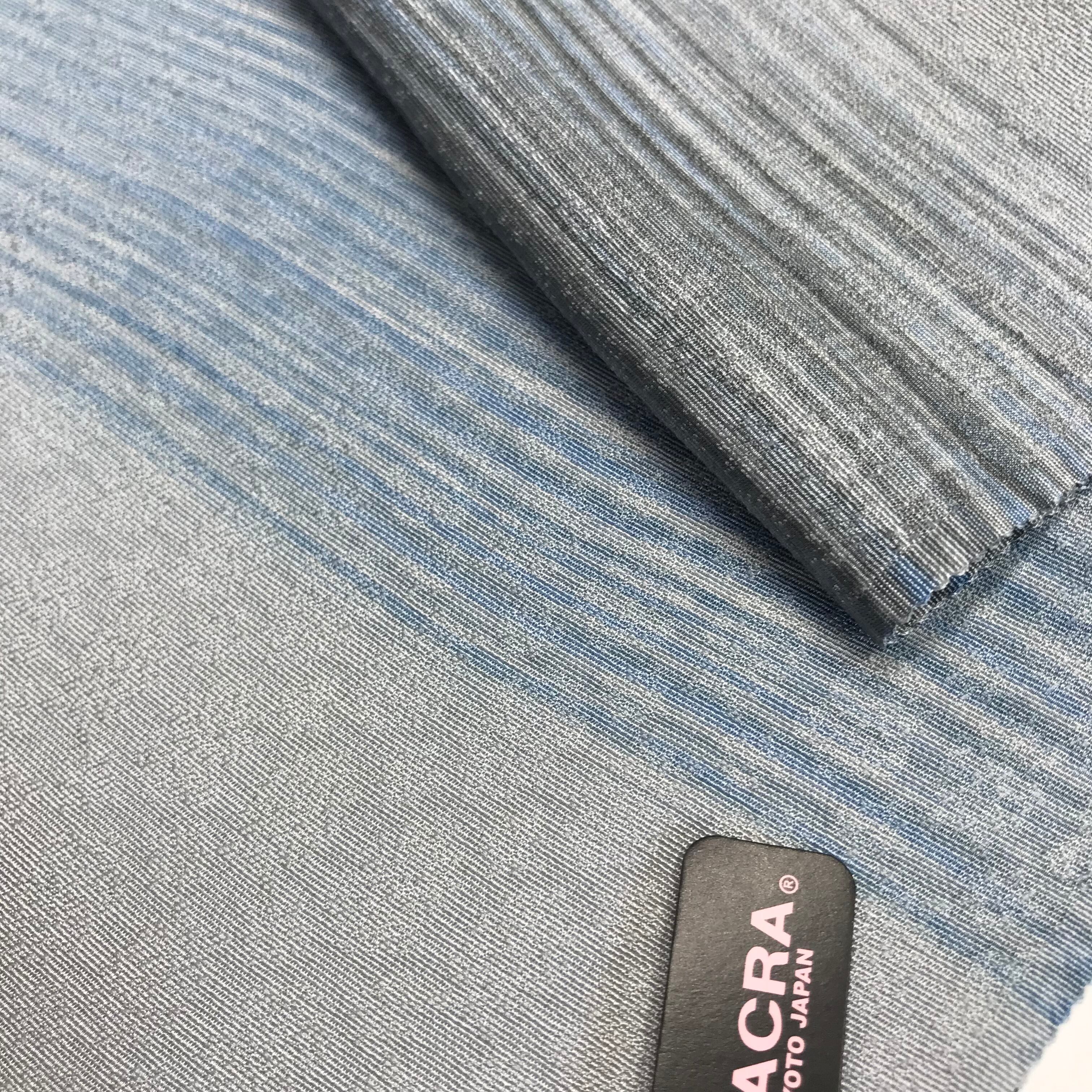 帯揚げ　しけ引き染め帯揚　灰青×水色・墨色刷毛目 和小物さくら謹製　即日発送可 帯揚げ しけ引き染め帯揚 灰青×水色・墨色刷毛目 和小物さくら謹製