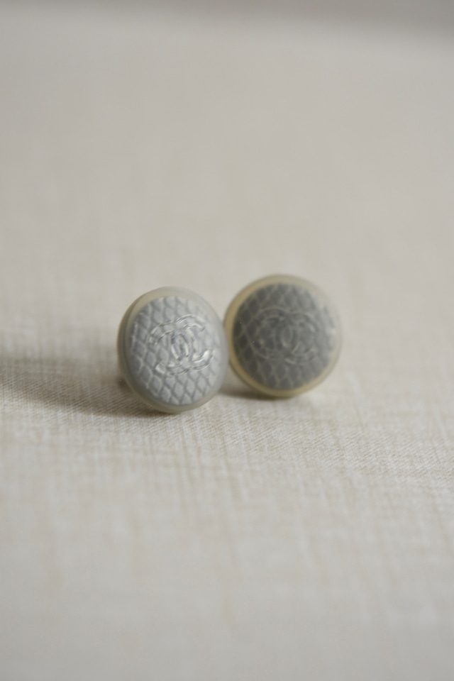 IORI/"CHANEL" pierce/Rubber round button