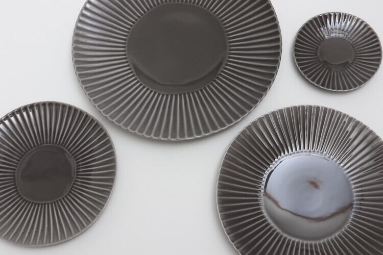 波佐見焼 一龍陶苑 平皿21cm 7寸皿 しのぎ Hasami-yaki Plate 21cm