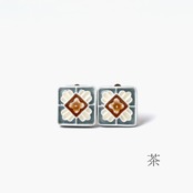 マジョリカ　花枠　ピアス/イヤリング