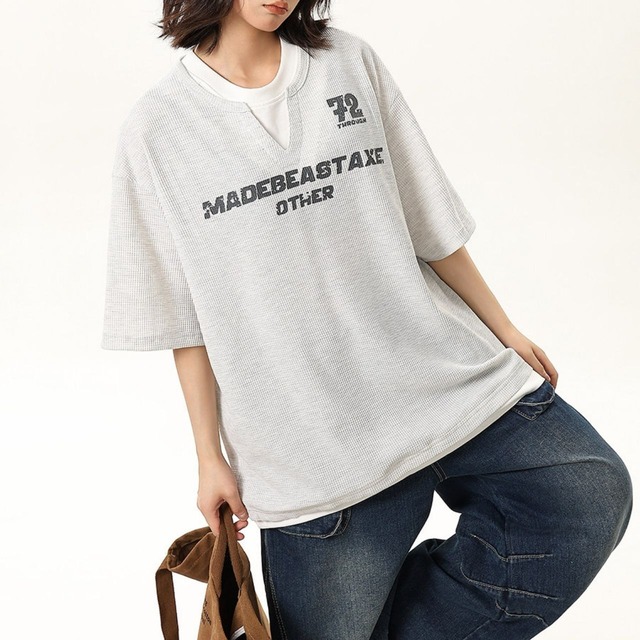 ナンバリングロゴスリットレイヤードTシャツ 2col   R01757