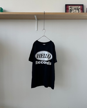 -HELLO Records- Vintage 90s L Print T-Shirt