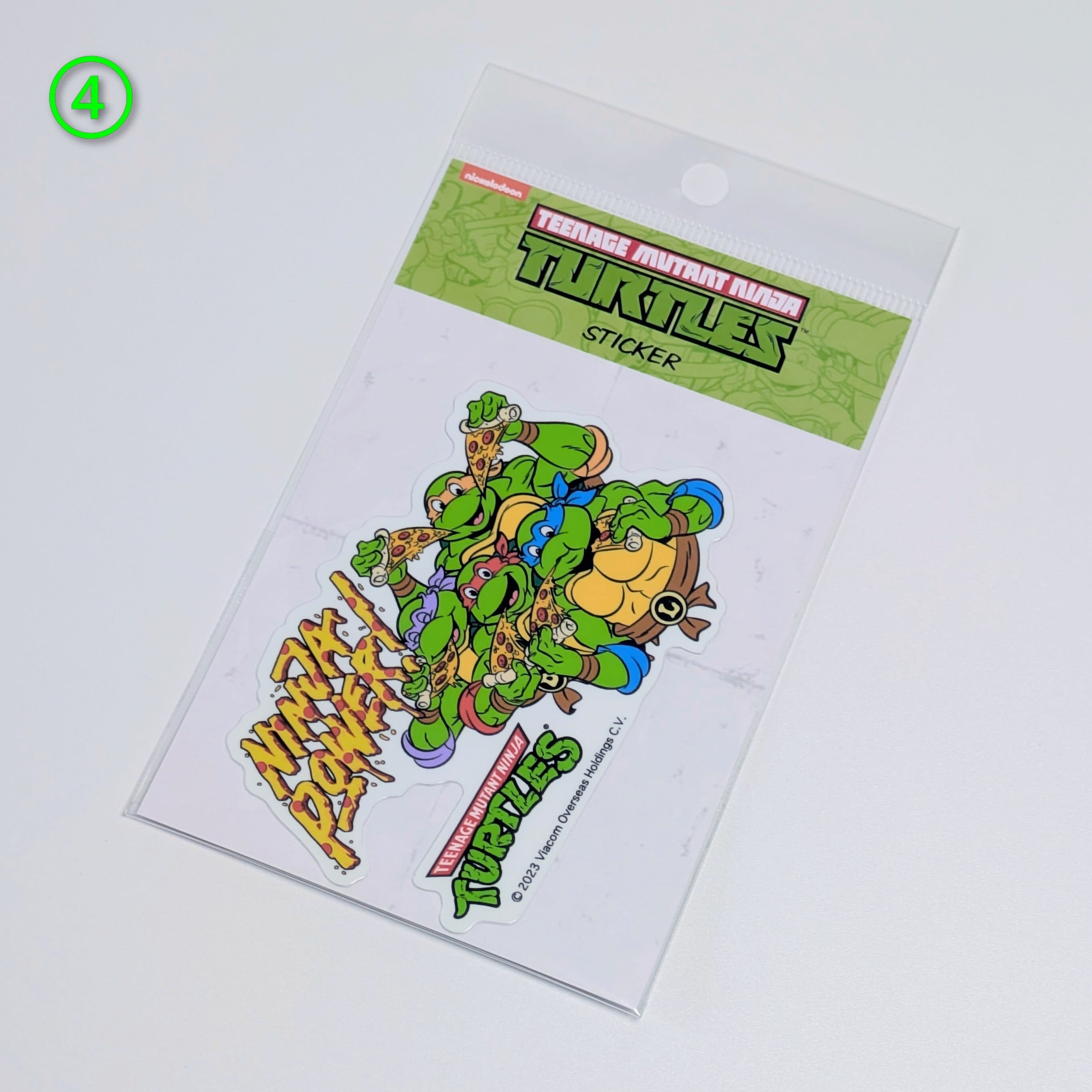 送料無料!!【 DIE-CUT STICKER / ダイカットステッカー】『 Teenage Mutant Ninja Turtles / タートルズ 』メンバー集合 TMNT / ステッカー / シール 〚アメリカン雑貨 アメトイ〛