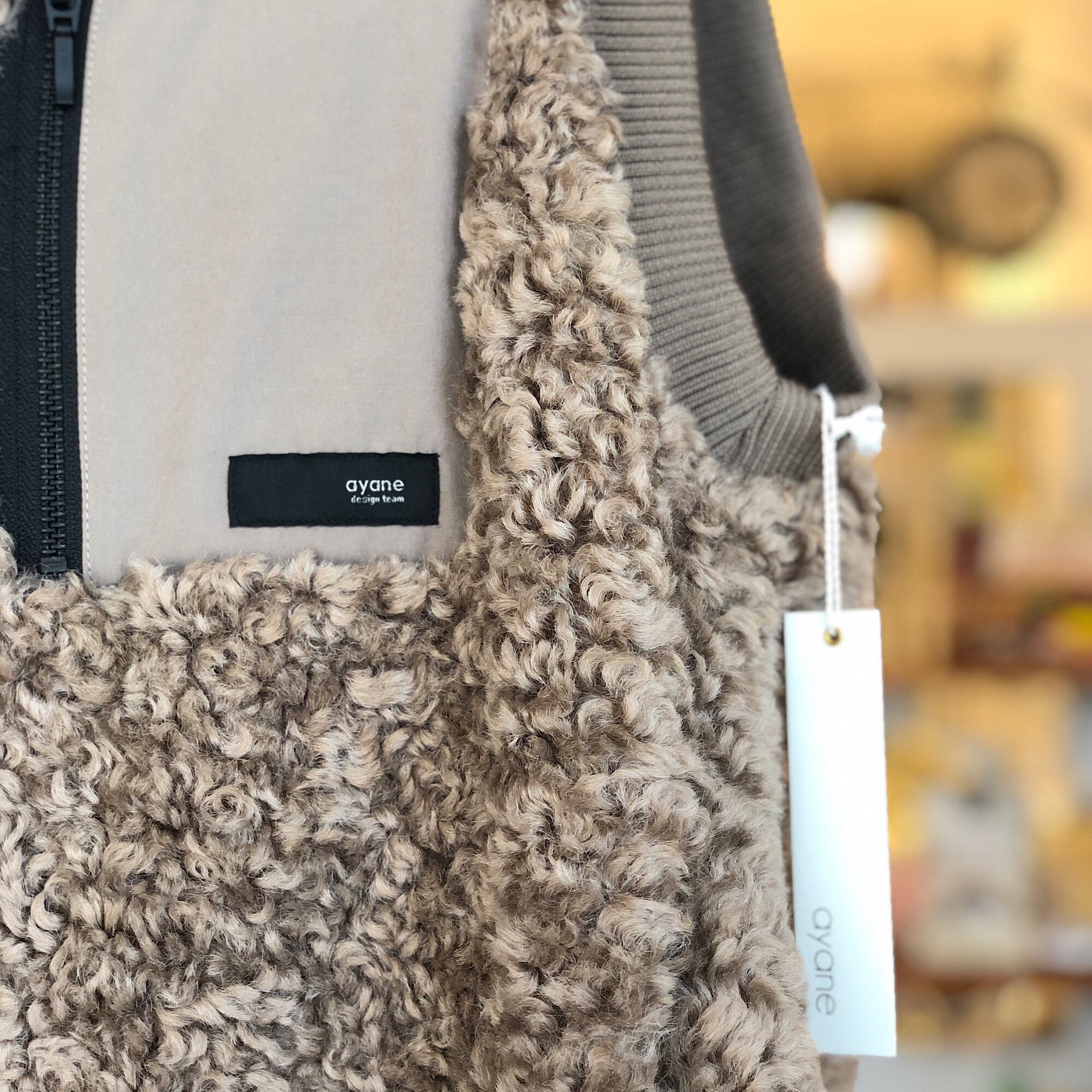 ayane(アヤン)プードルファーフーデッドベスト(WOMENS) | Antique
