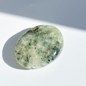 プレナイト パームストーン41◇ Prehnite ◇天然石・鉱物・パワーストーン