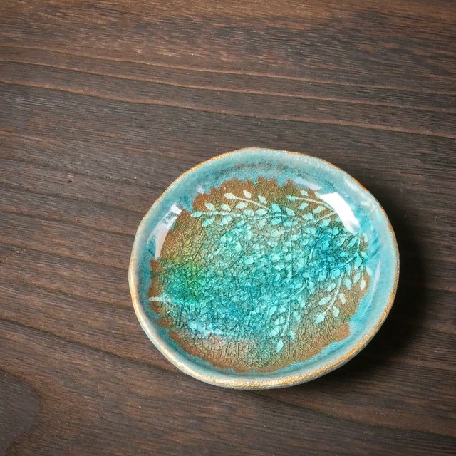 みずたまり豆皿 no.30 枝葉と魚