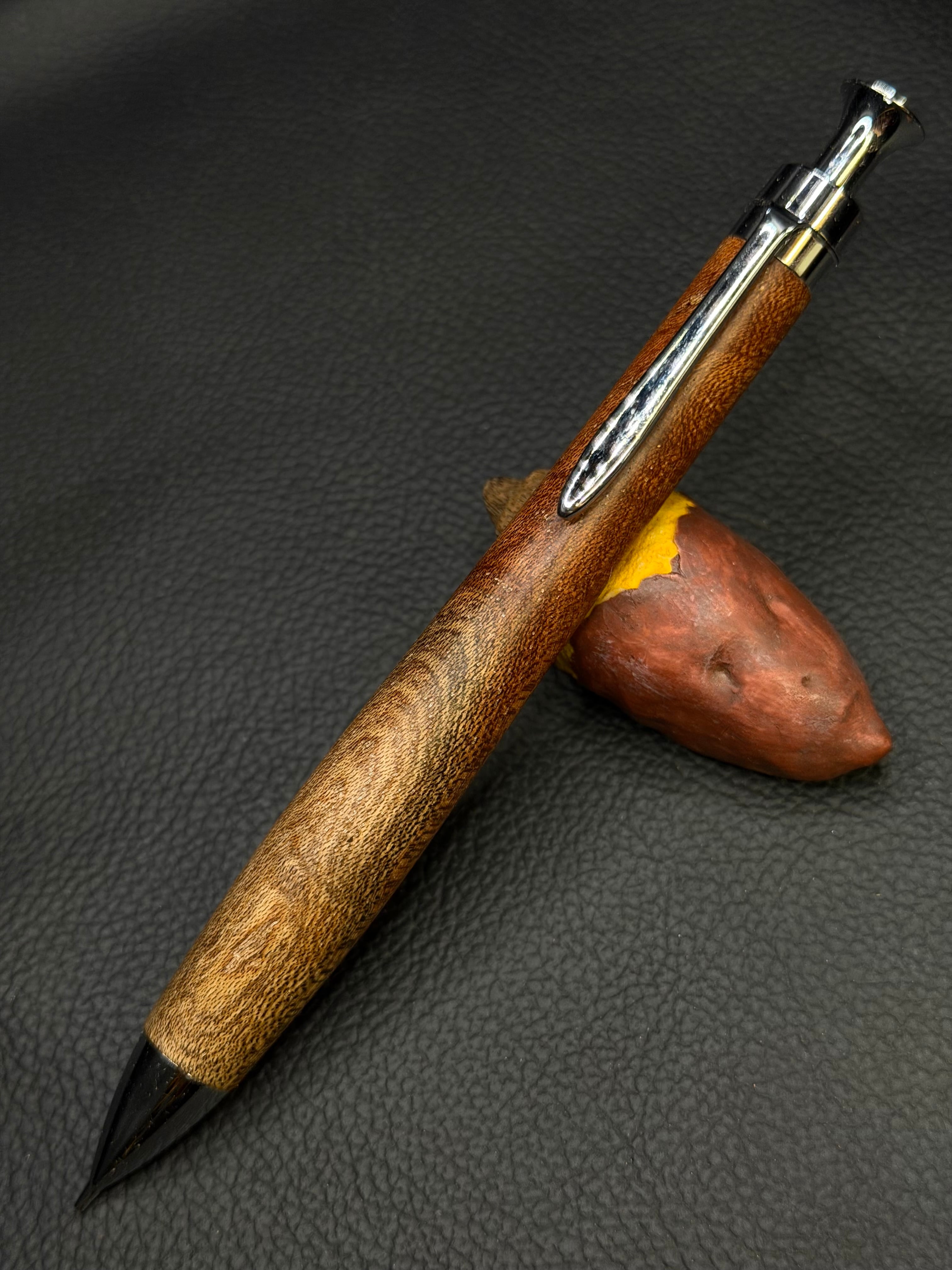 20 黒柿孔雀杢 | こぶた工房