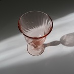 ピンクのワイングラス