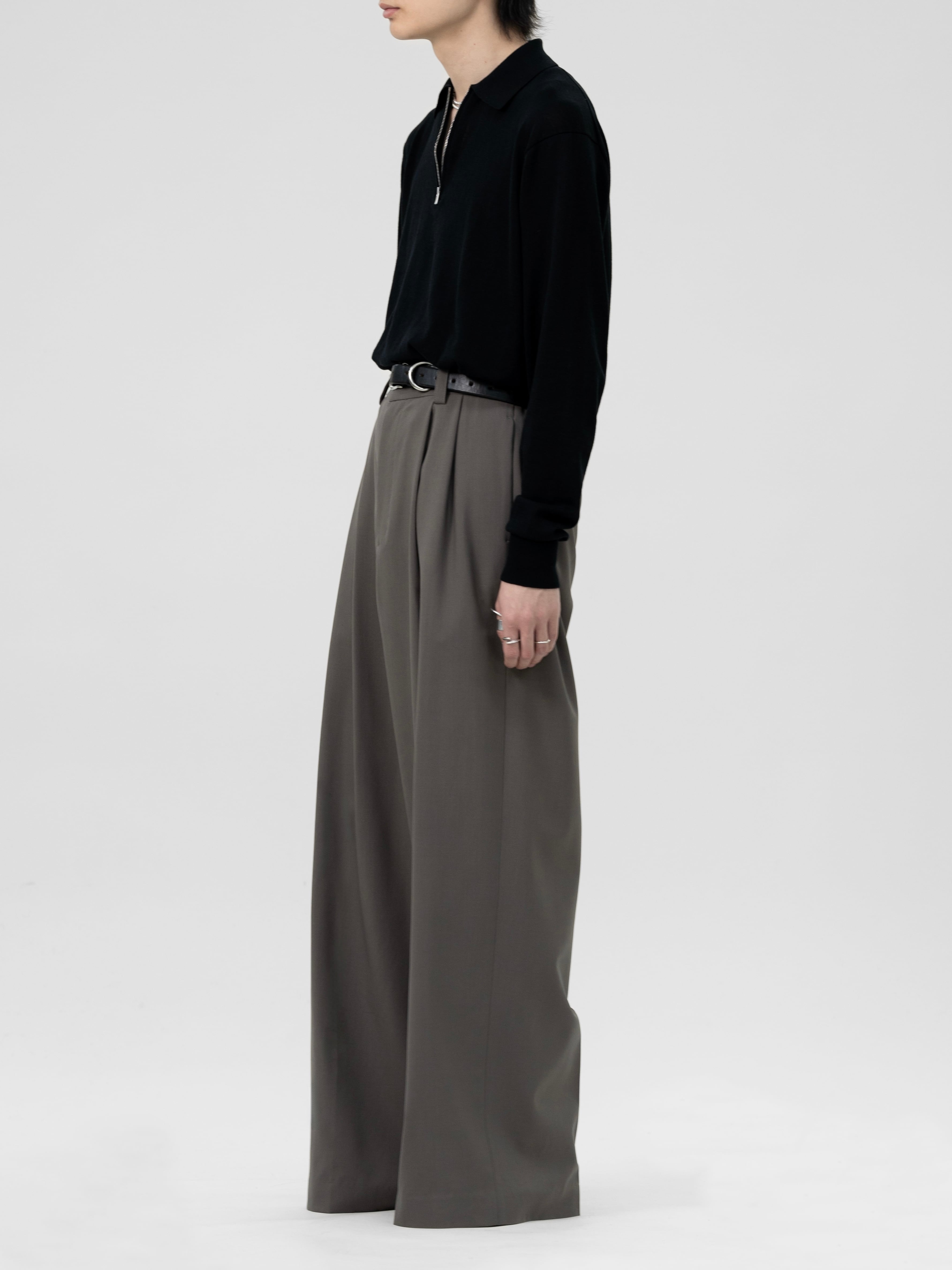 TWO TUCK WOOL WIDE TROUSERS【G.BROWN】 | lapiis